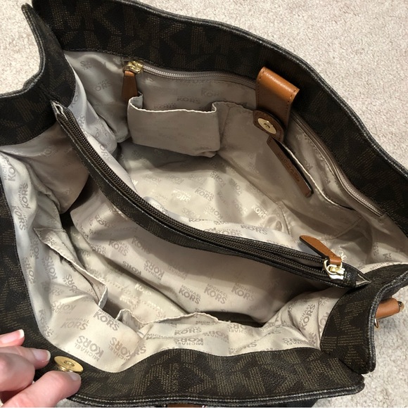 Michael Kors large Hamilton Logo Brown satchel - Picture 13 of 15